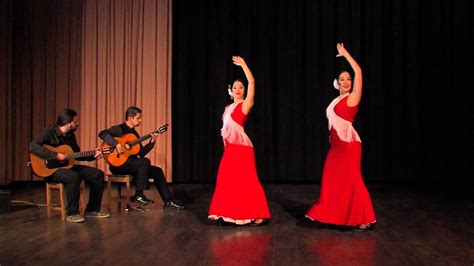  Entre Dos Aguas – Ein Flamenco-Stück voller melancholischer Sehnsucht und pulsierender Rhythmik